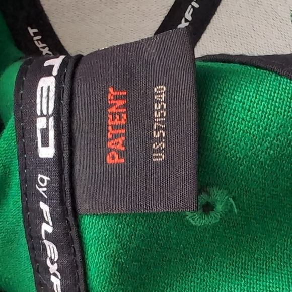 Lids Blank Green Flat Bill 210 Fitted Hat by Flexfit,Size 7 1/4-7 5/8. - Picture 8 of 9